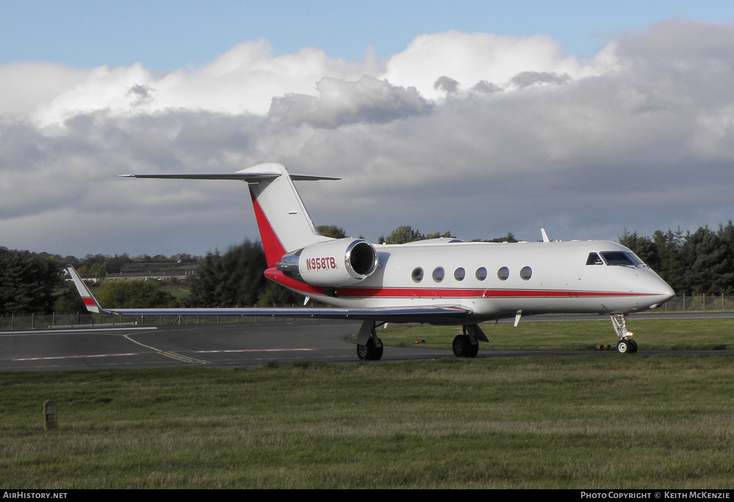 Aircraft Photo of N958TB | Gulfstream Aerospace G-IV Gulfstream G300 | AirHistory.net #827072