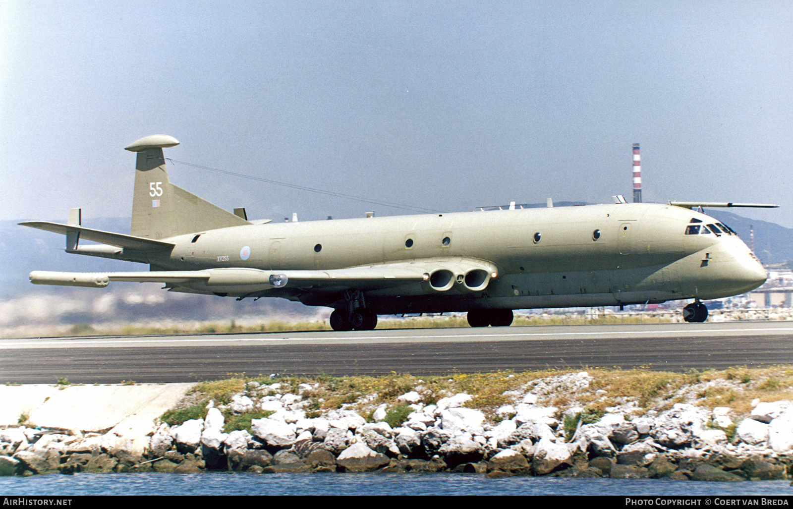 Aircraft Photo of XV255 | Hawker Siddeley HS-801 Nimrod MR.2P | UK - Air Force | AirHistory.net #827131