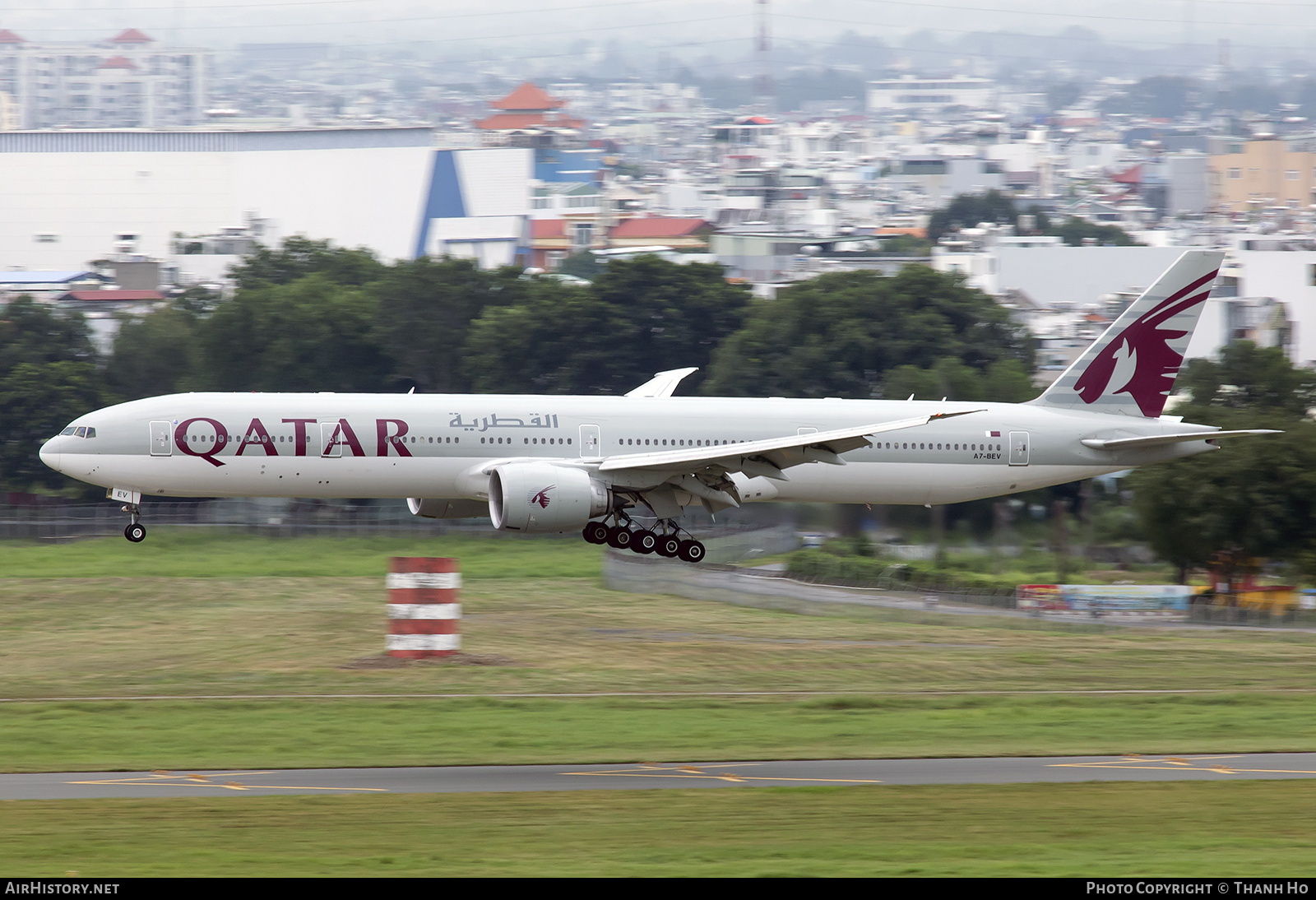 Aircraft Photo of A7-BEV | Boeing 777-300/ER | Qatar Airways | AirHistory.net #827182