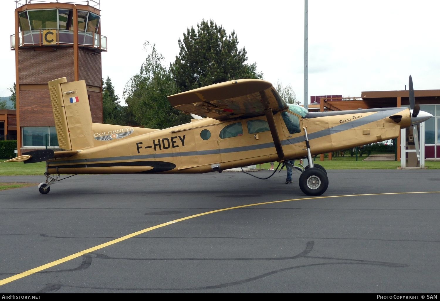 Aircraft Photo of F-HDEY | Pilatus PC-6/B2-H4 Turbo Porter | AirHistory.net #827244
