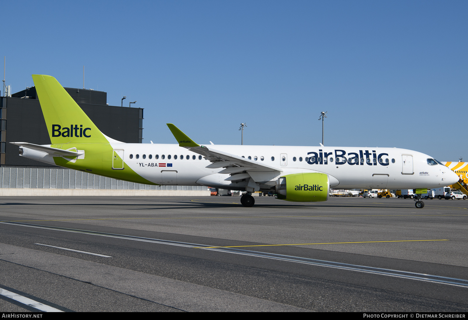 Aircraft Photo of YL-ABA | Airbus A220-371 (BD-500-1A11) | AirBaltic | AirHistory.net #827289