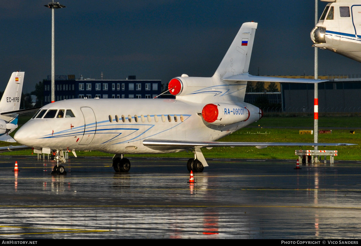 Aircraft Photo of RA-09001 | Dassault Falcon 900 | AirHistory.net #827395