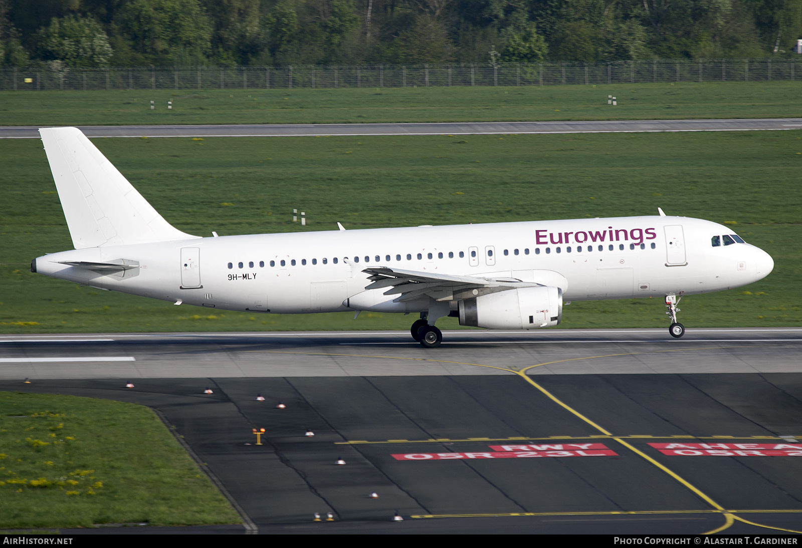 Aircraft Photo of 9H-MLY | Airbus A320-232 | Eurowings | AirHistory.net #827401