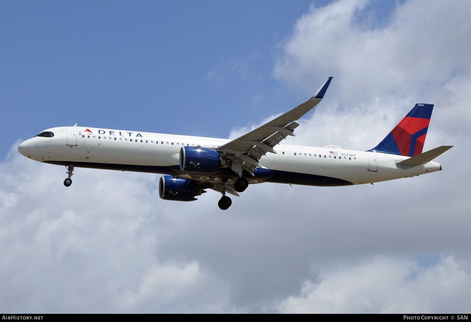Aircraft Photo of N521DT | Airbus A321-271NX | Delta Air Lines | AirHistory.net #827449