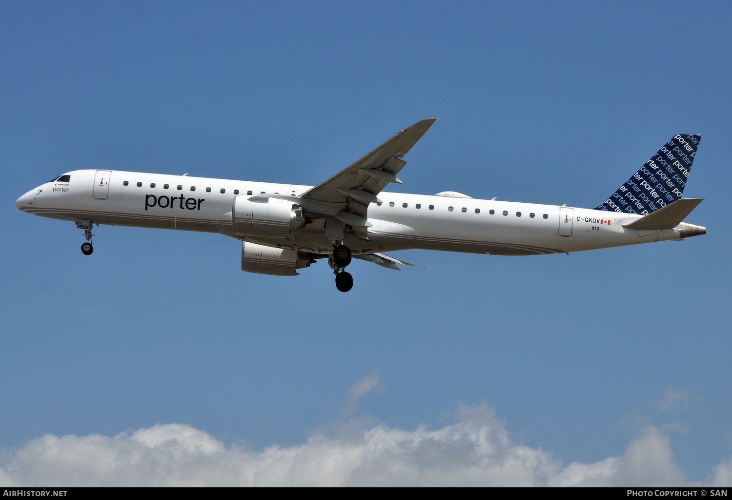 Aircraft Photo of C-GKQV | Embraer 195-E2 (ERJ-190-400) | Porter Airlines | AirHistory.net #827454