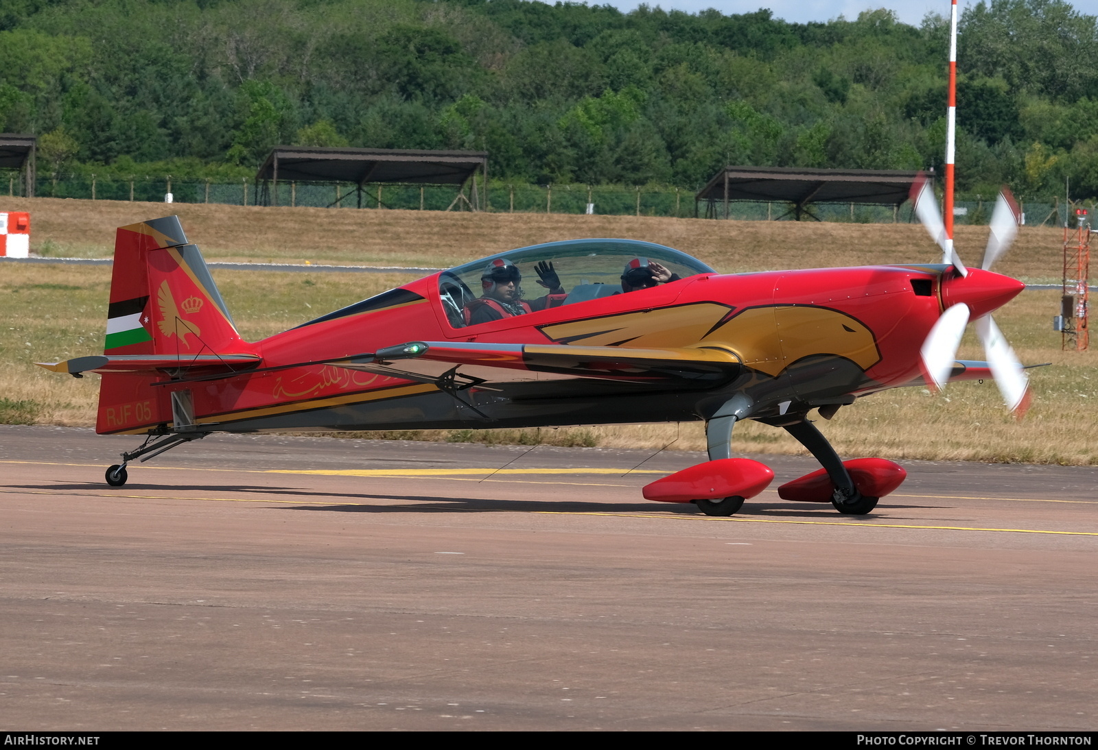 Aircraft Photo of RJF05 | Extra EA-330LX | Royal Jordanian Falcons | AirHistory.net #827469