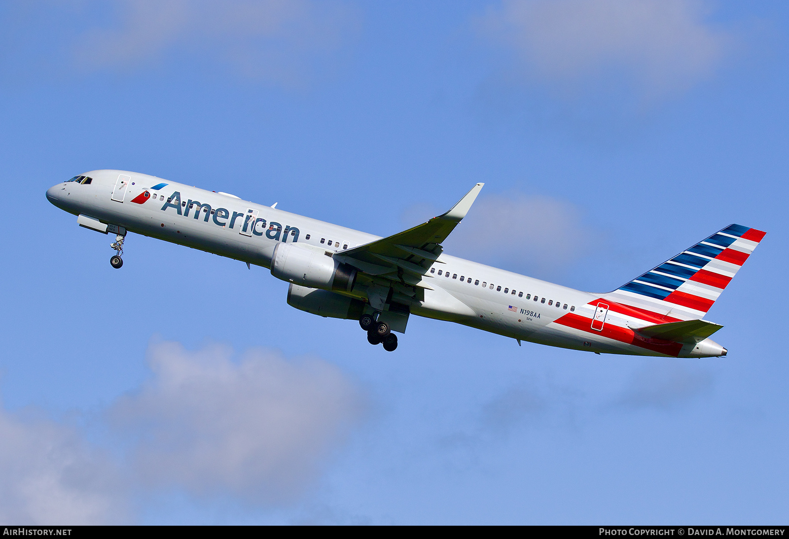 Aircraft Photo of N198AA | Boeing 757-223 | American Airlines | AirHistory.net #827471