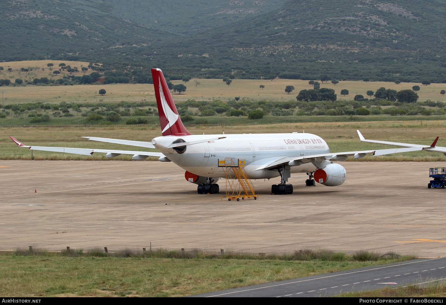 Aircraft Photo of B-HLI | Airbus A330-342 | Cathay Dragon Airways | AirHistory.net #827504