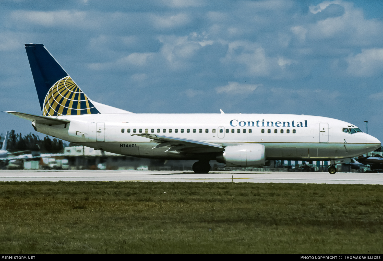 Aircraft Photo of N14601 | Boeing 737-524 | Continental Airlines | AirHistory.net #827520