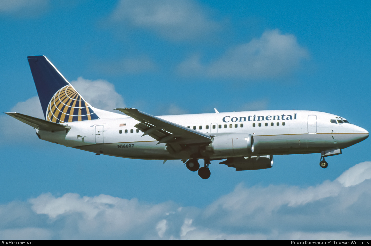 Aircraft Photo of N16607 | Boeing 737-524 | Continental Airlines | AirHistory.net #827531
