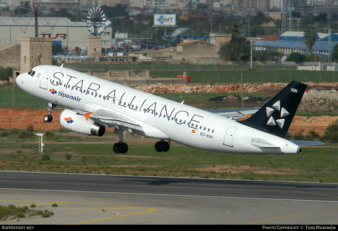 Aircraft Photo of EC-IOH | Airbus A320-232 | Spanair | AirHistory.net #827544