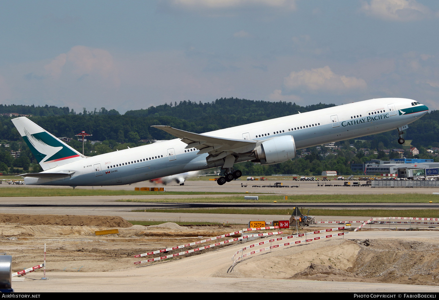 Aircraft Photo of B-KPA | Boeing 777-367/ER | Cathay Pacific Airways | AirHistory.net #827551