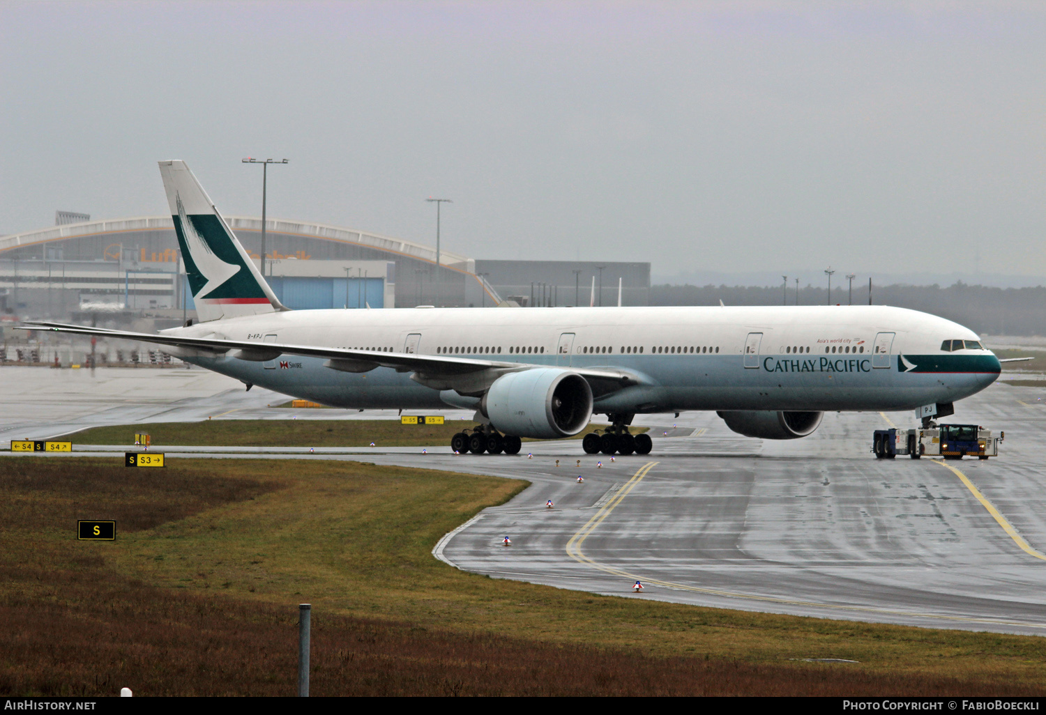 Aircraft Photo of B-KPJ | Boeing 777-367/ER | Cathay Pacific Airways | AirHistory.net #827559