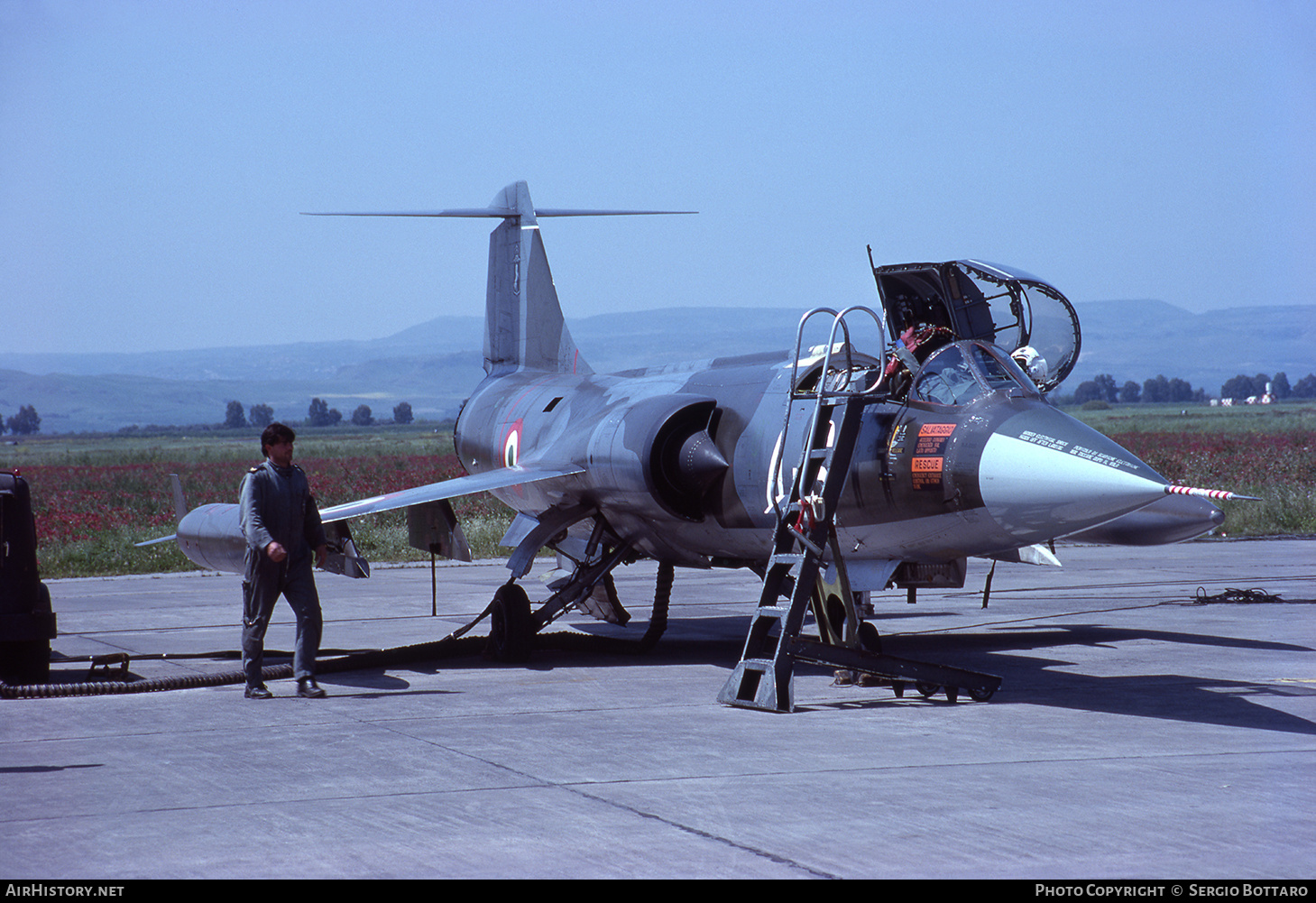 Aircraft Photo of MM6925 | Lockheed F-104S Starfighter | Italy - Air Force | AirHistory.net #827575