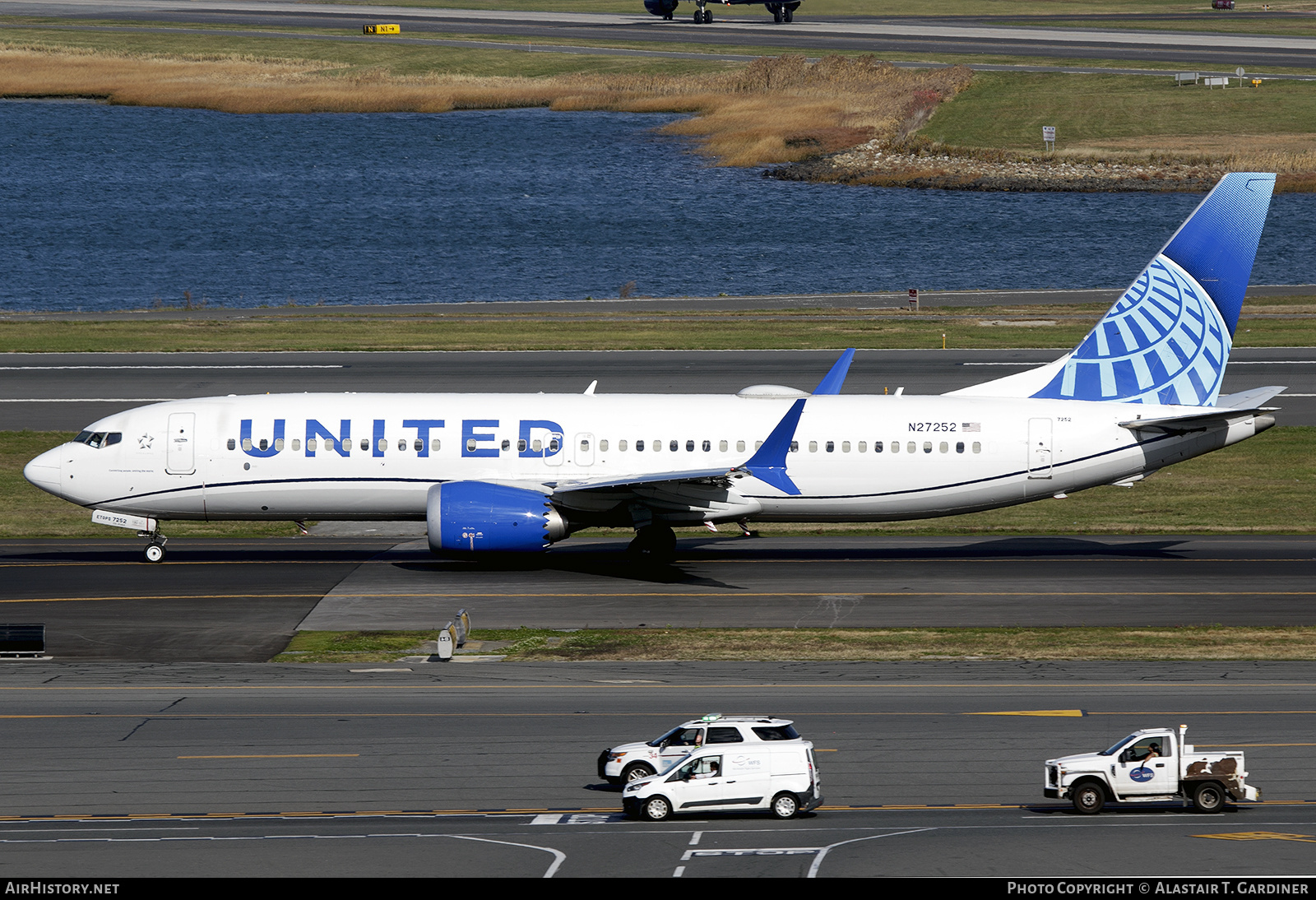 Aircraft Photo of N27252 | Boeing 737-8 Max 8 | United Airlines | AirHistory.net #827672