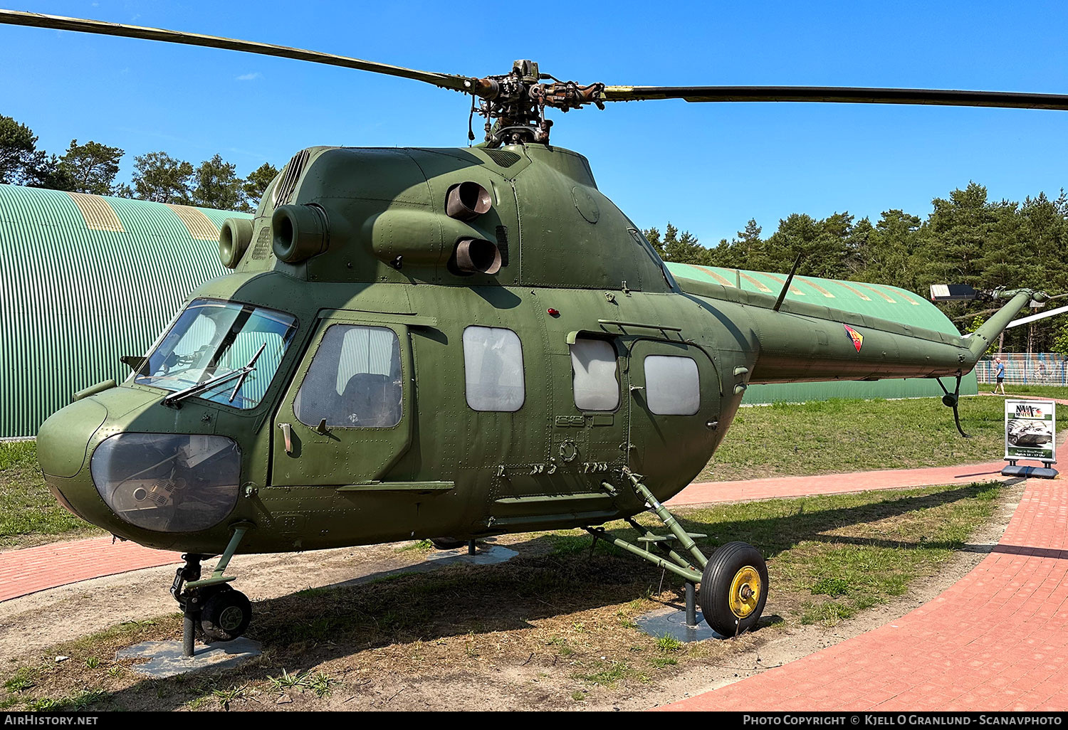 Aircraft Photo of 9481 | Mil Mi-2 | East Germany - Air Force | AirHistory.net #827786