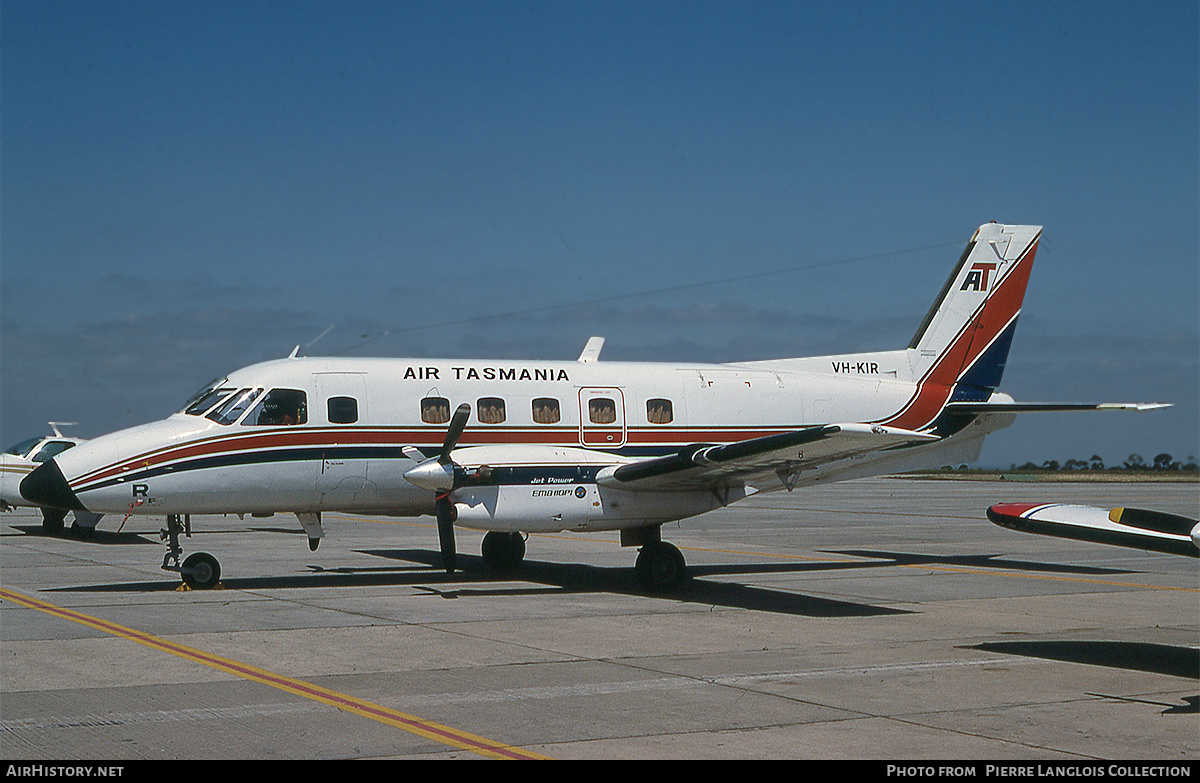Aircraft Photo of VH-KIR | Embraer EMB-110P1 Bandeirante | Air Tasmania | AirHistory.net #827875
