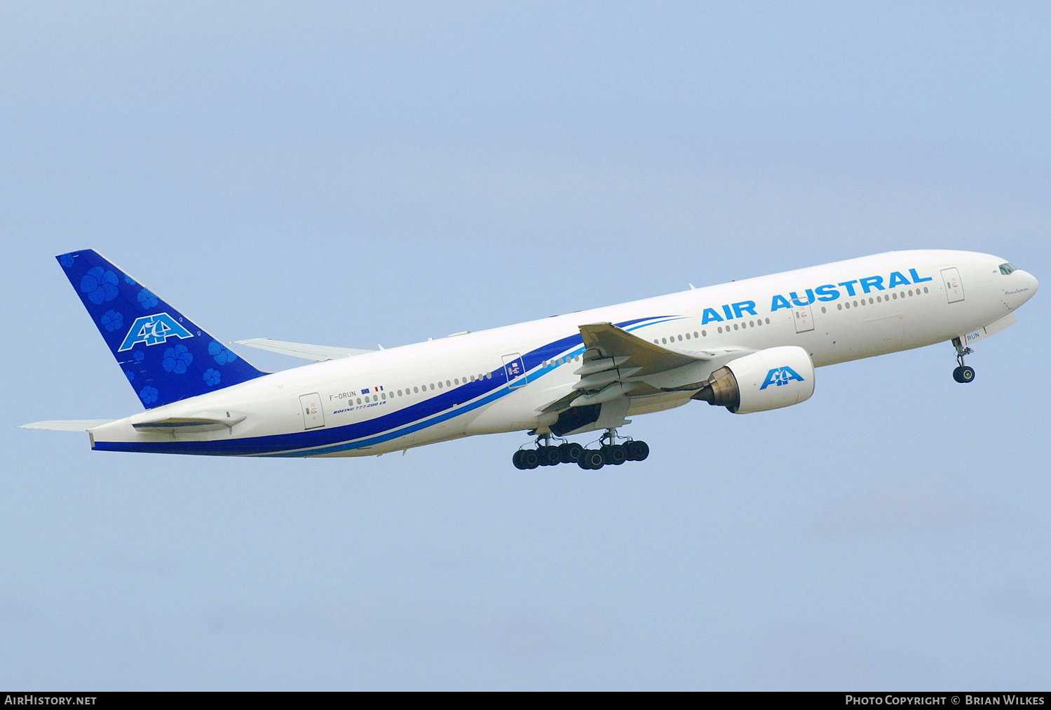 Aircraft Photo of F-ORUN | Boeing 777-2Q8/ER | Air Austral | AirHistory.net #827882