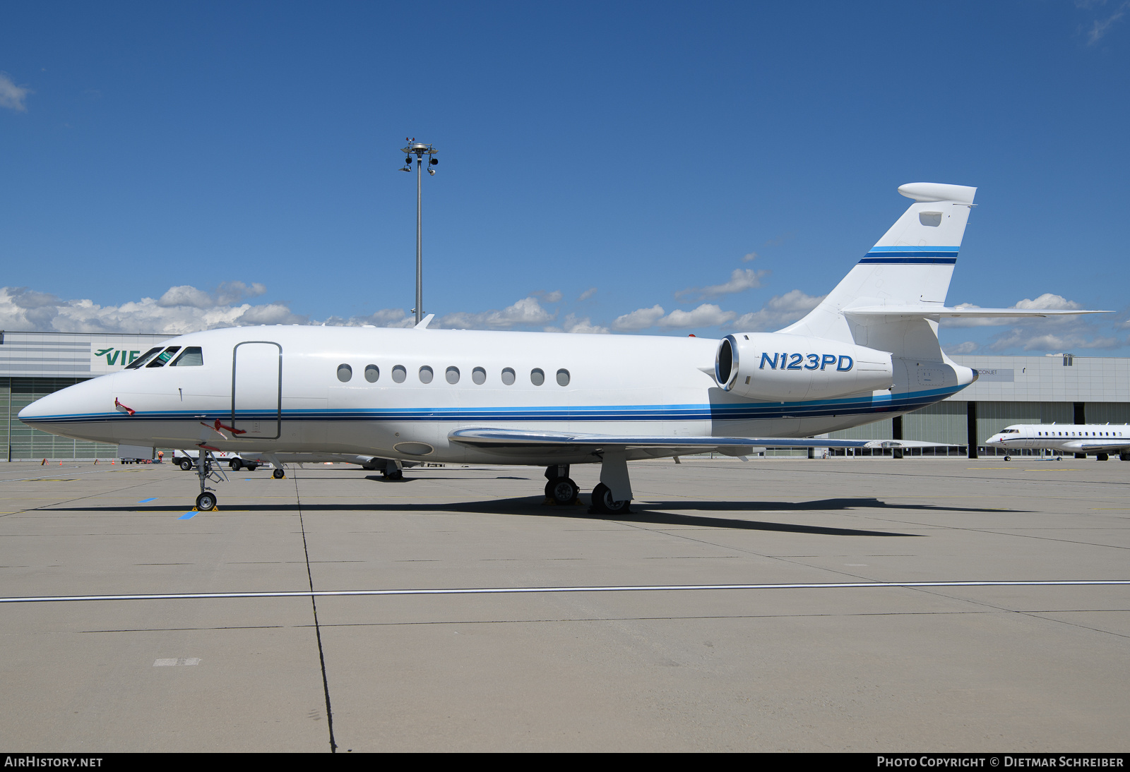 Aircraft Photo of N123PD | Dassault Falcon 2000 | AirHistory.net #827893