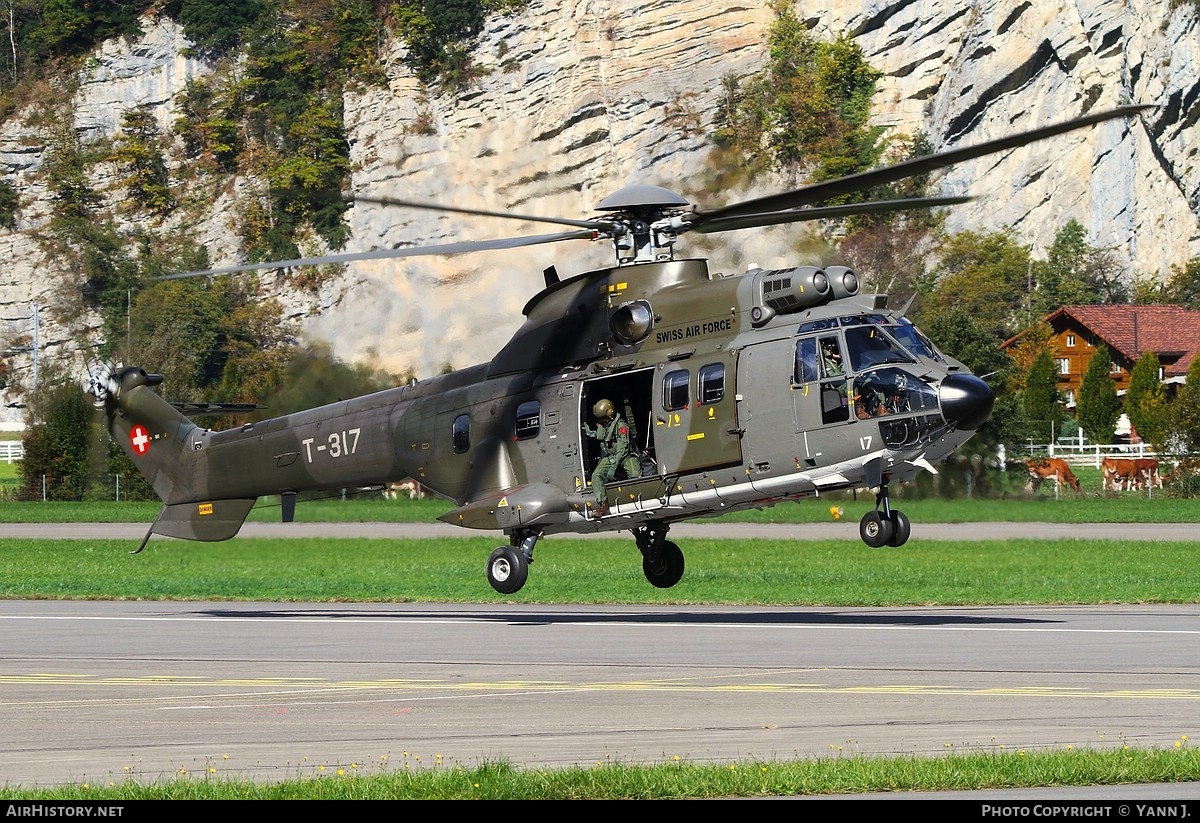 Aircraft Photo of T-317 | Aerospatiale TH06 Super Puma (AS-332M1) | Switzerland - Air Force | AirHistory.net #827903