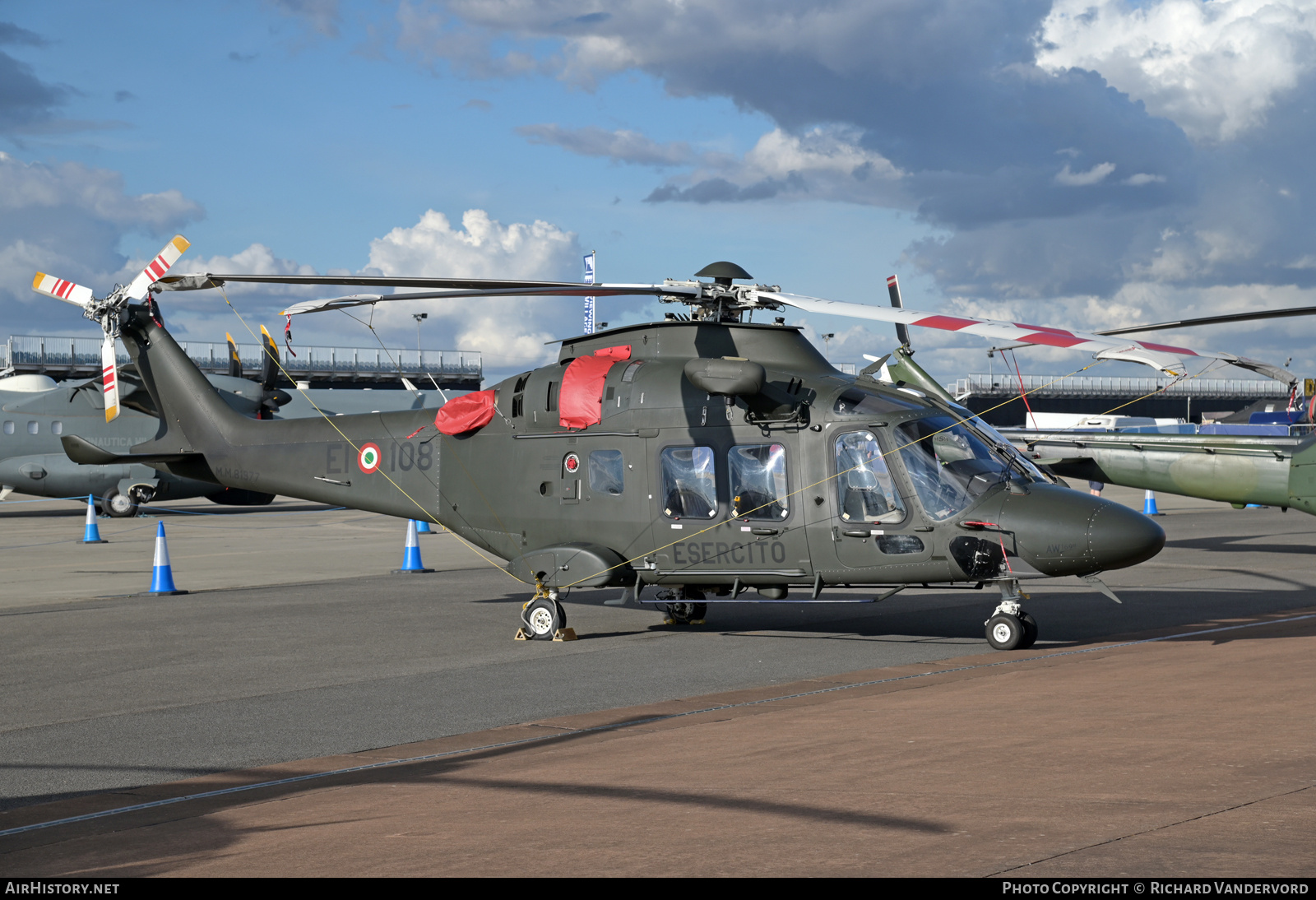 Aircraft Photo of MM81977 | AgustaWestland UH-169B | Italy - Army | AirHistory.net #827945