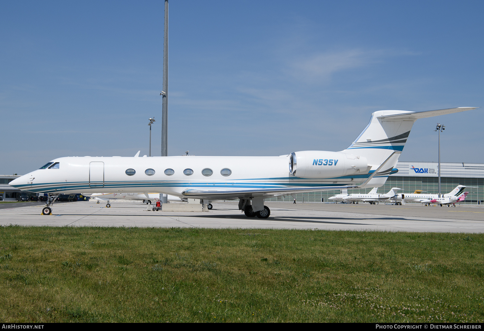 Aircraft Photo of N535V | Gulfstream Aerospace G-V Gulfstream V | AirHistory.net #827950