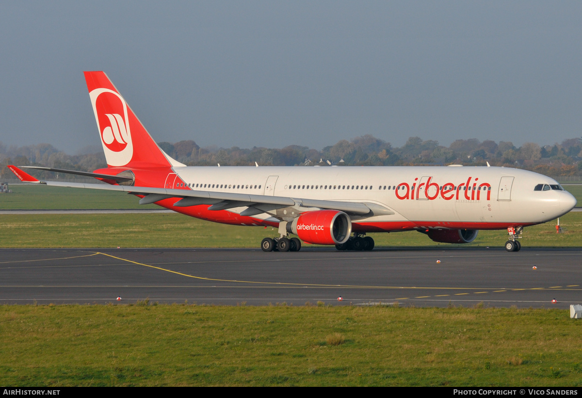 Aircraft Photo of D-ALPE | Airbus A330-223 | Air Berlin | AirHistory.net #827985