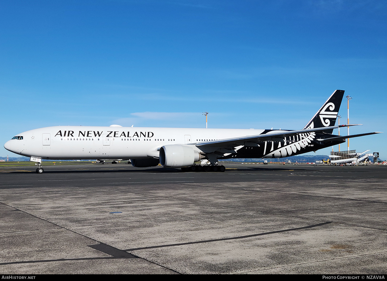 Aircraft Photo of ZK-OKO | Boeing 777-319/ER | Air New Zealand | AirHistory.net #827988