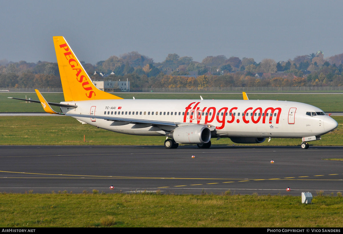 Aircraft Photo of TC-AAI | Boeing 737-82R | Pegasus Airlines | AirHistory.net #827989