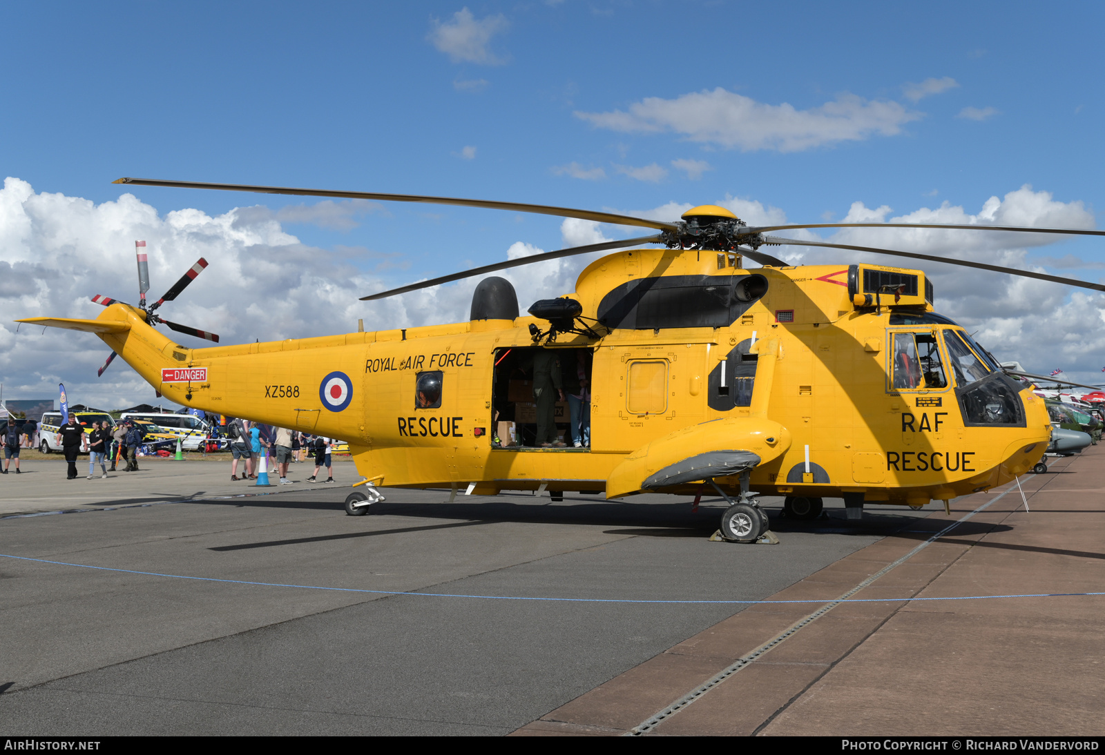 Aircraft Photo of G-SEAK / XZ588 | Westland WS-61 Sea King HAR3 | UK - Air Force | AirHistory.net #828016