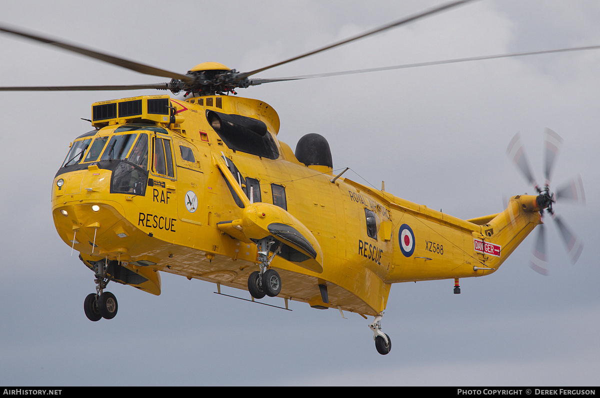 Aircraft Photo of G-SEAK / XZ588 | Westland WS-61 Sea King HAR3 | UK - Air Force | AirHistory.net #828098