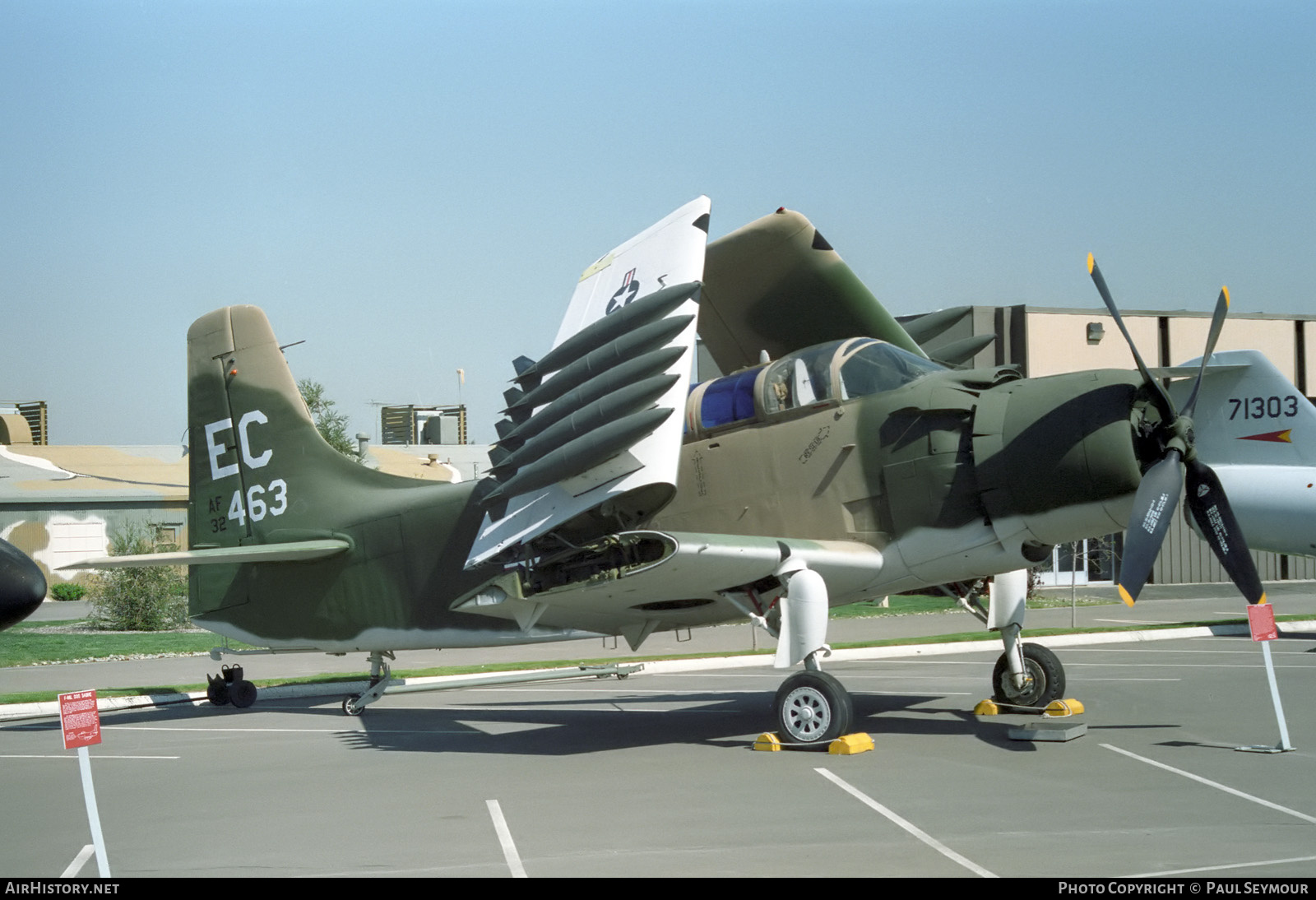 Aircraft Photo of 132463 / AF32-463 | Douglas A-1E Skyraider | USA - Air Force | AirHistory.net #828283