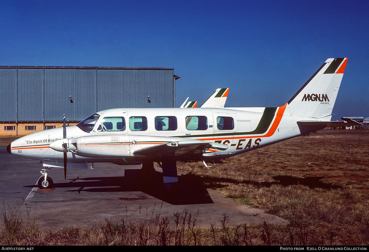 Aircraft Photo of ZS-EAS | Piper PA-31-350 Navajo Chieftain | Magnum Airlines | AirHistory.net #828296