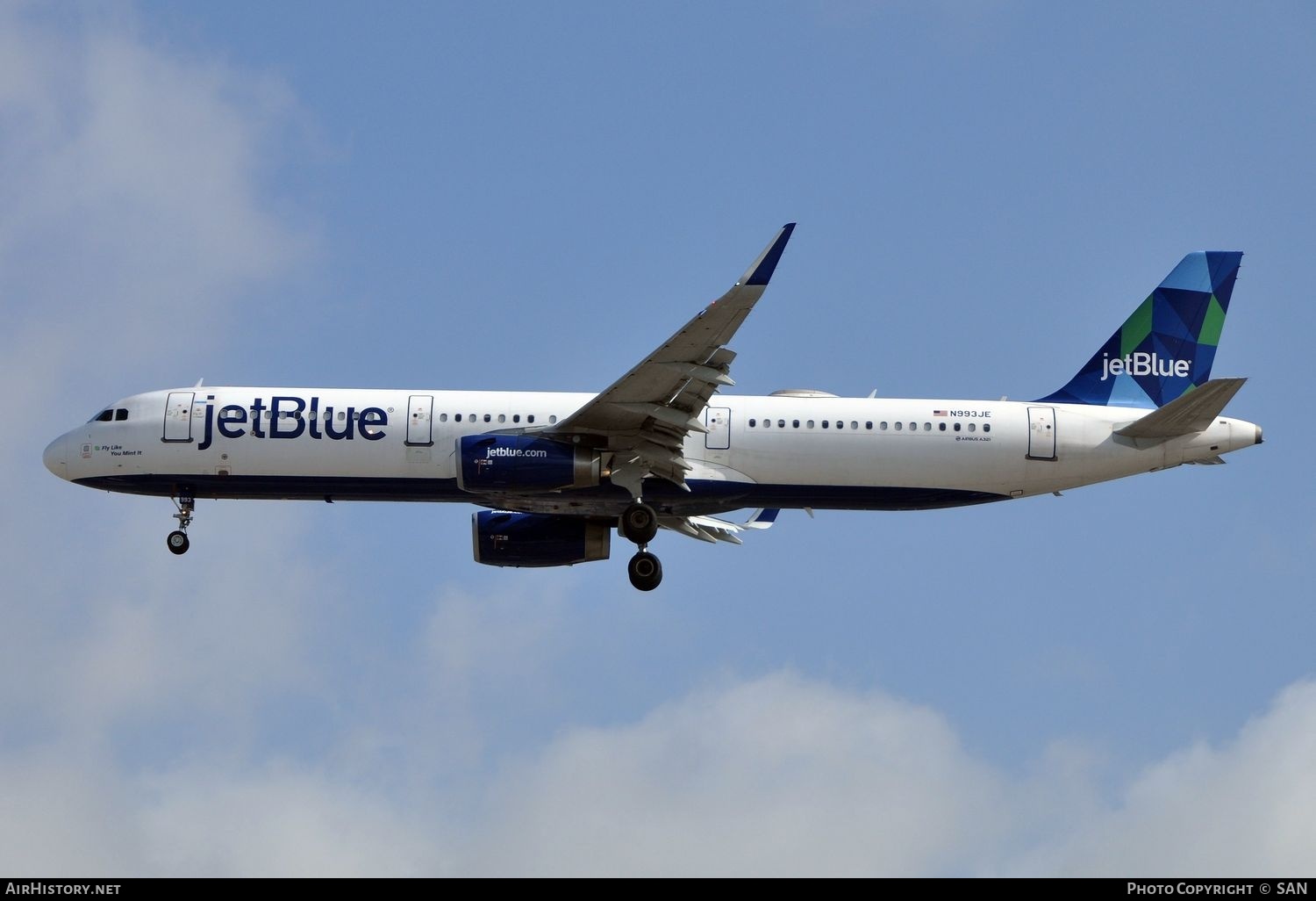 Aircraft Photo of N993JE | Airbus A321-231 | JetBlue Airways | AirHistory.net #828355