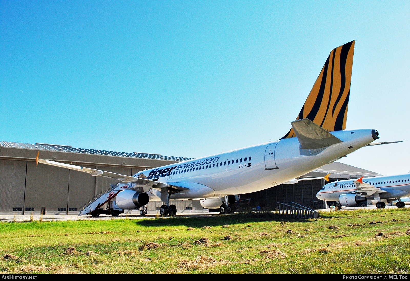 Aircraft Photo of VH-FJR | Airbus A320-232 | Tiger Airways | AirHistory.net #828446