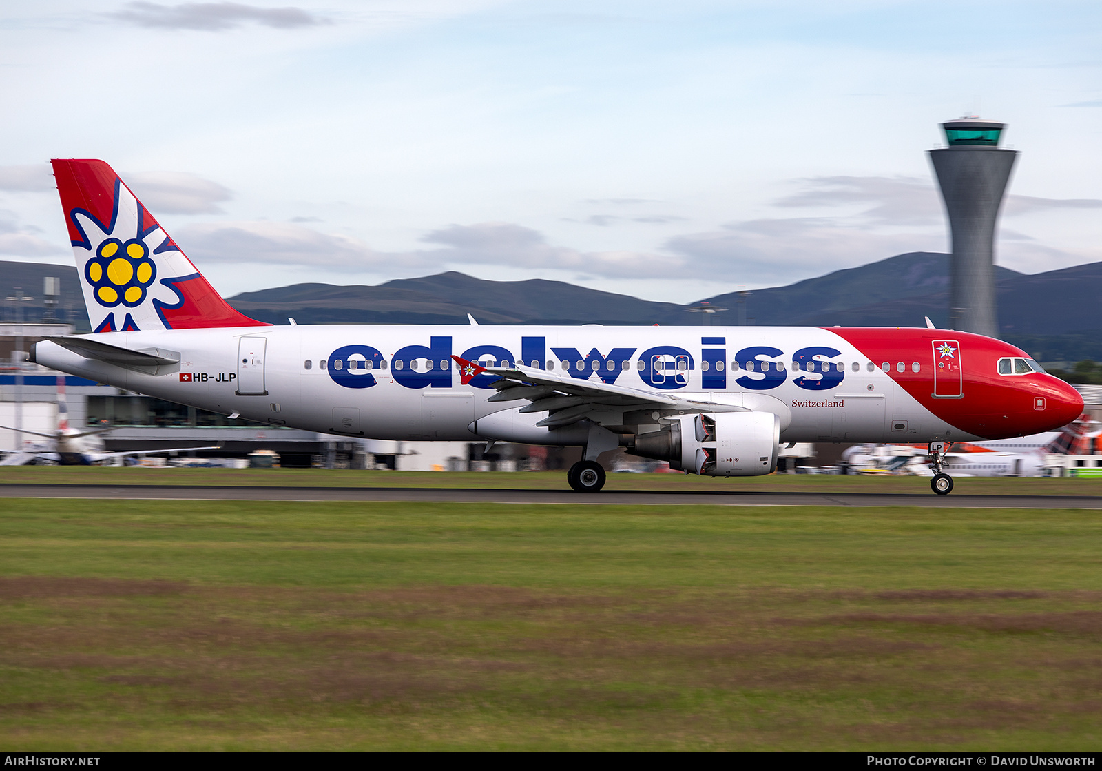 Aircraft Photo of HB-JLP | Airbus A320-214 | Edelweiss Air | AirHistory.net #828469