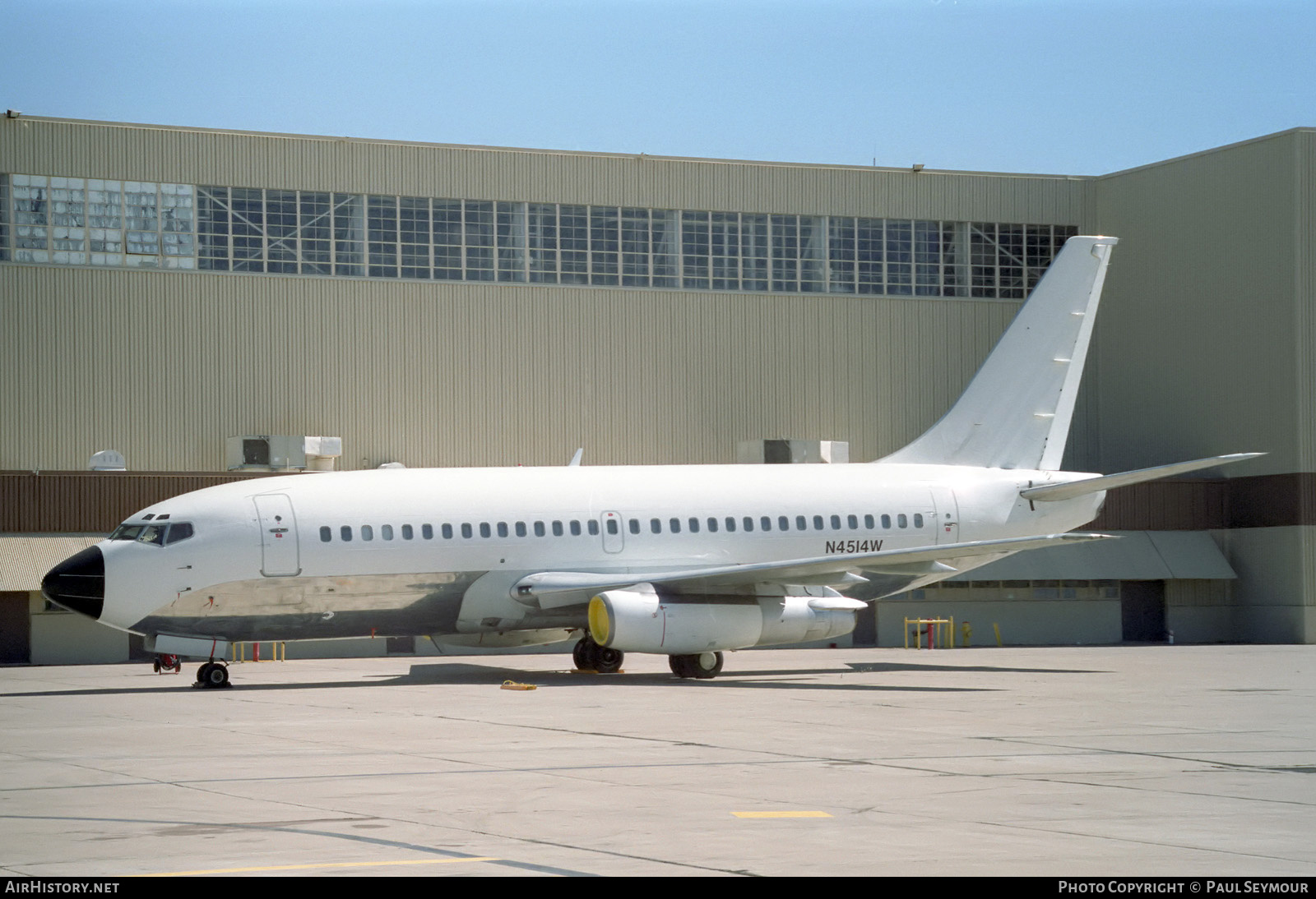 Aircraft Photo of N4514W | Boeing 737-247 | AirHistory.net #828645