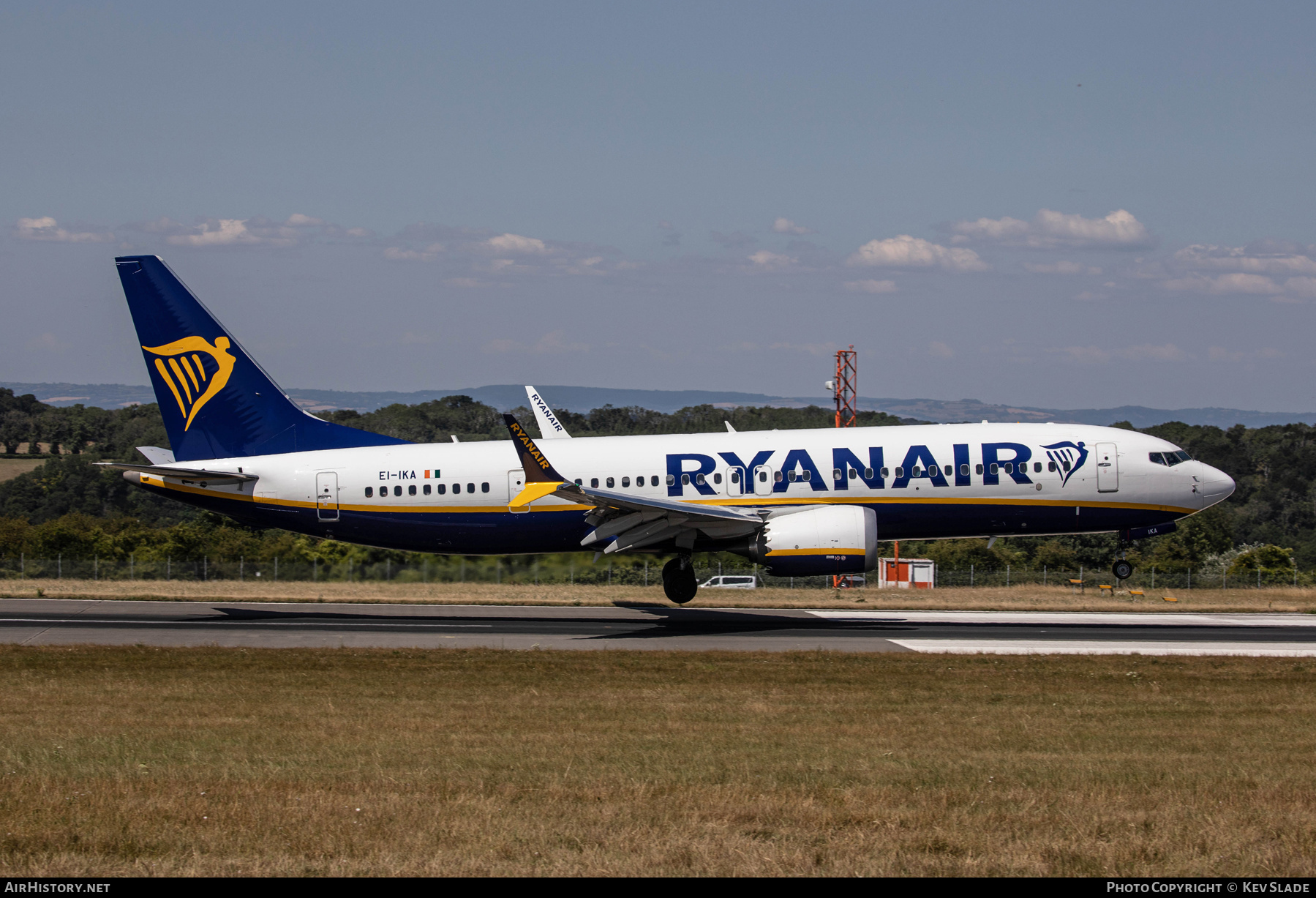 Aircraft Photo of EI-IKA | Boeing 737-8200 Max 200 | Ryanair | AirHistory.net #828683