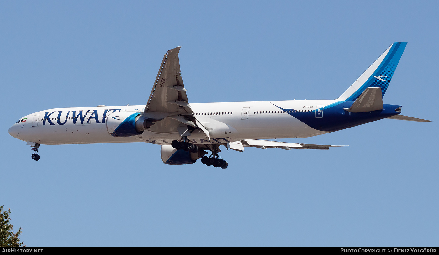 Aircraft Photo of 9K-AOK | Boeing 777-300/ER | Kuwait Airways | AirHistory.net #828687