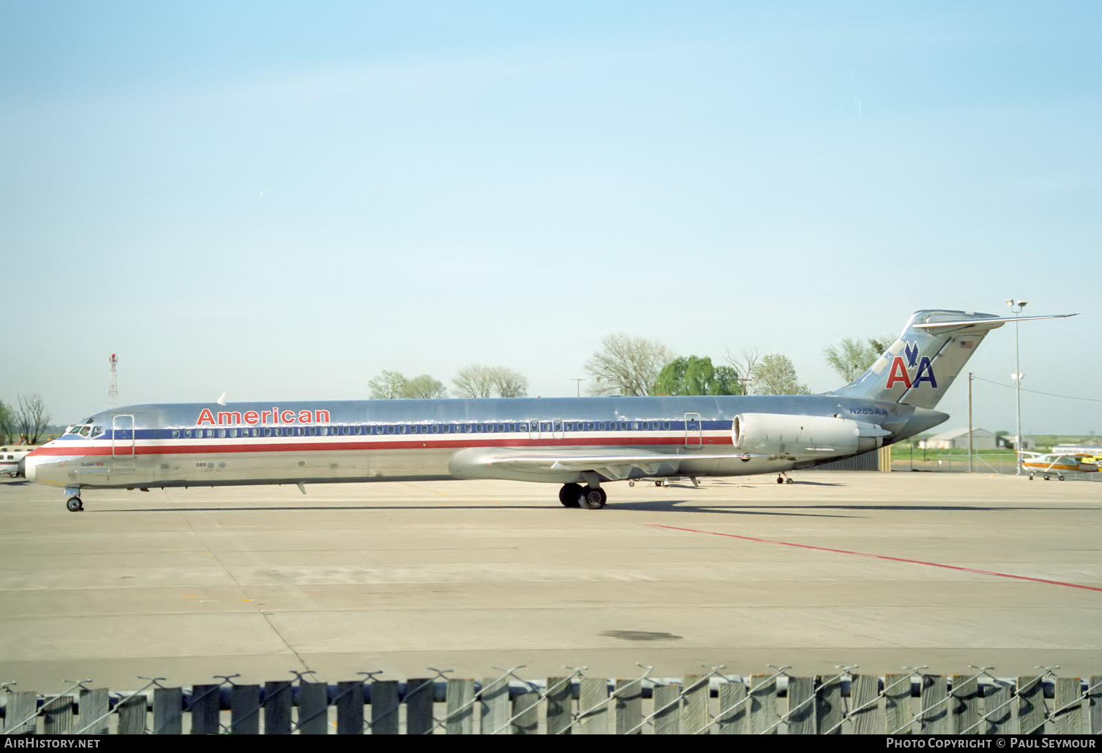 Aircraft Photo of N285AA | McDonnell Douglas MD-82 (DC-9-82) | American Airlines | AirHistory.net #828708