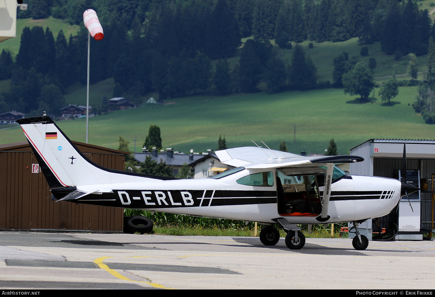 Aircraft Photo of D-ERLB | Cessna 182R Skylane | AirHistory.net #828722