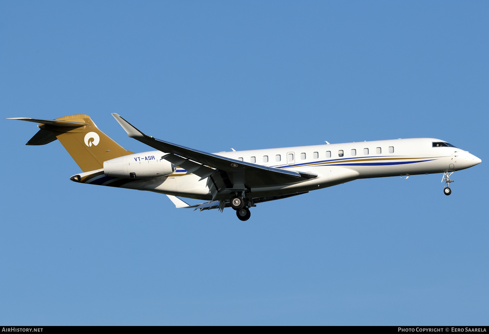 Aircraft Photo of VT-ASR | Bombardier Global 7500 (BD-700-2A12) | Reliance Industries | AirHistory.net #828726