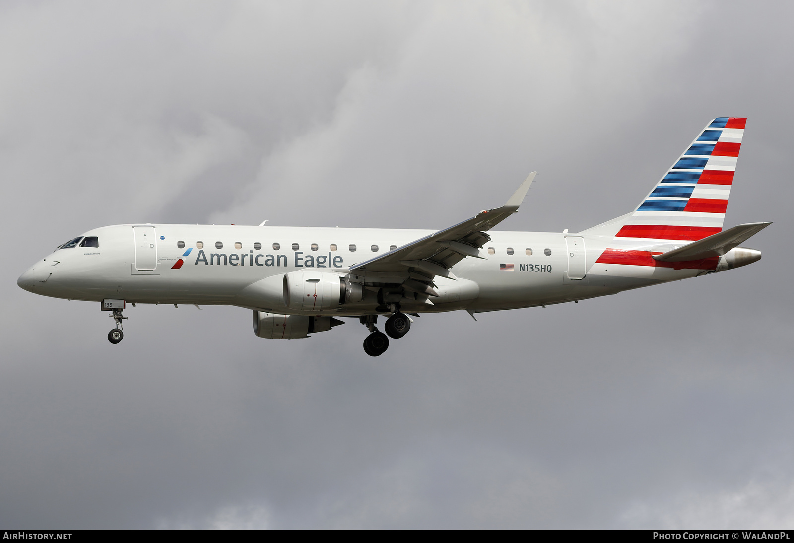 Aircraft Photo of N135HQ | Embraer 175LR (ERJ-170-200LR) | American Eagle | AirHistory.net #828842
