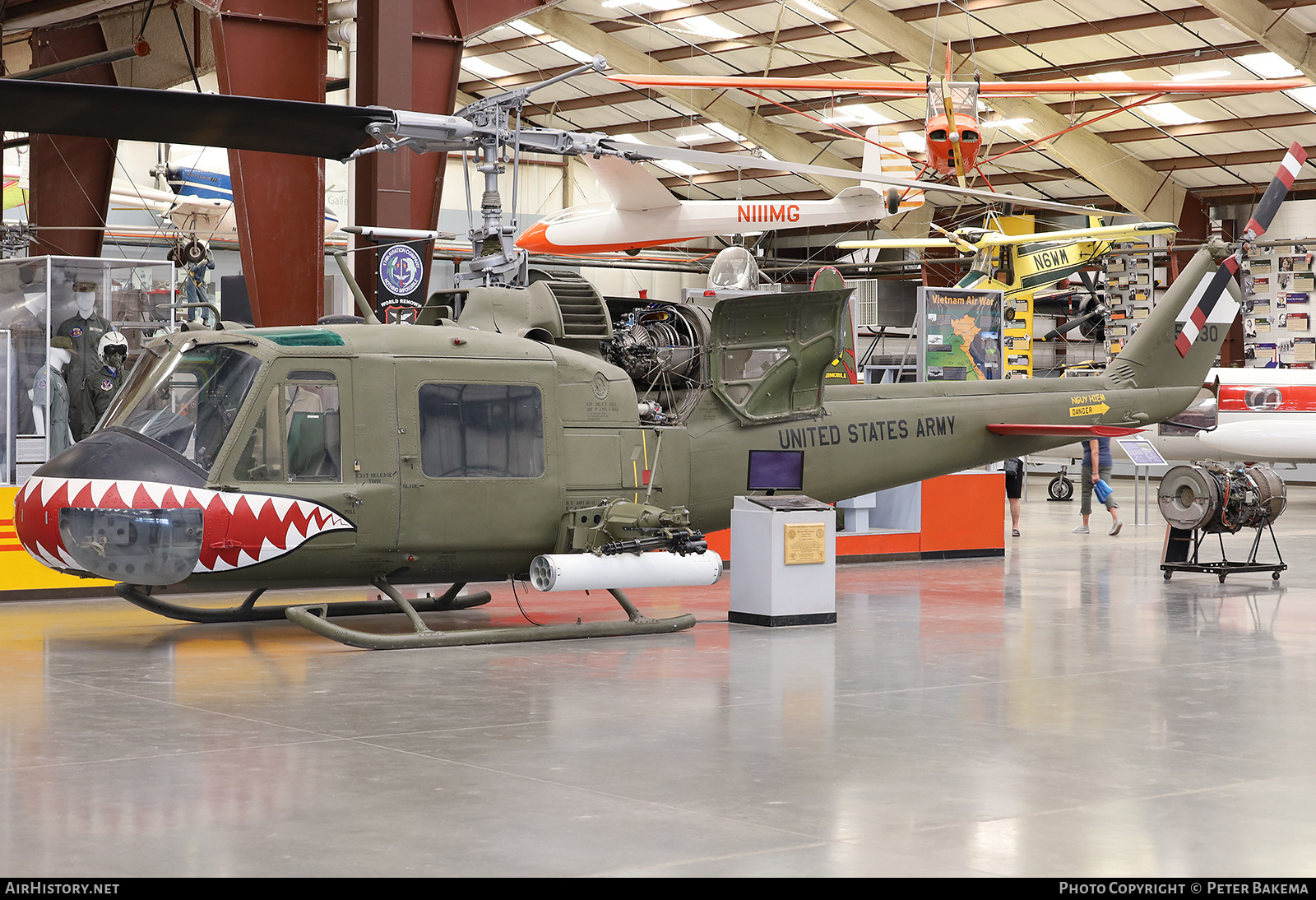 Aircraft Photo of 65-9430 / 59430 | Bell UH-1M Iroquois | USA - Army | AirHistory.net #828992