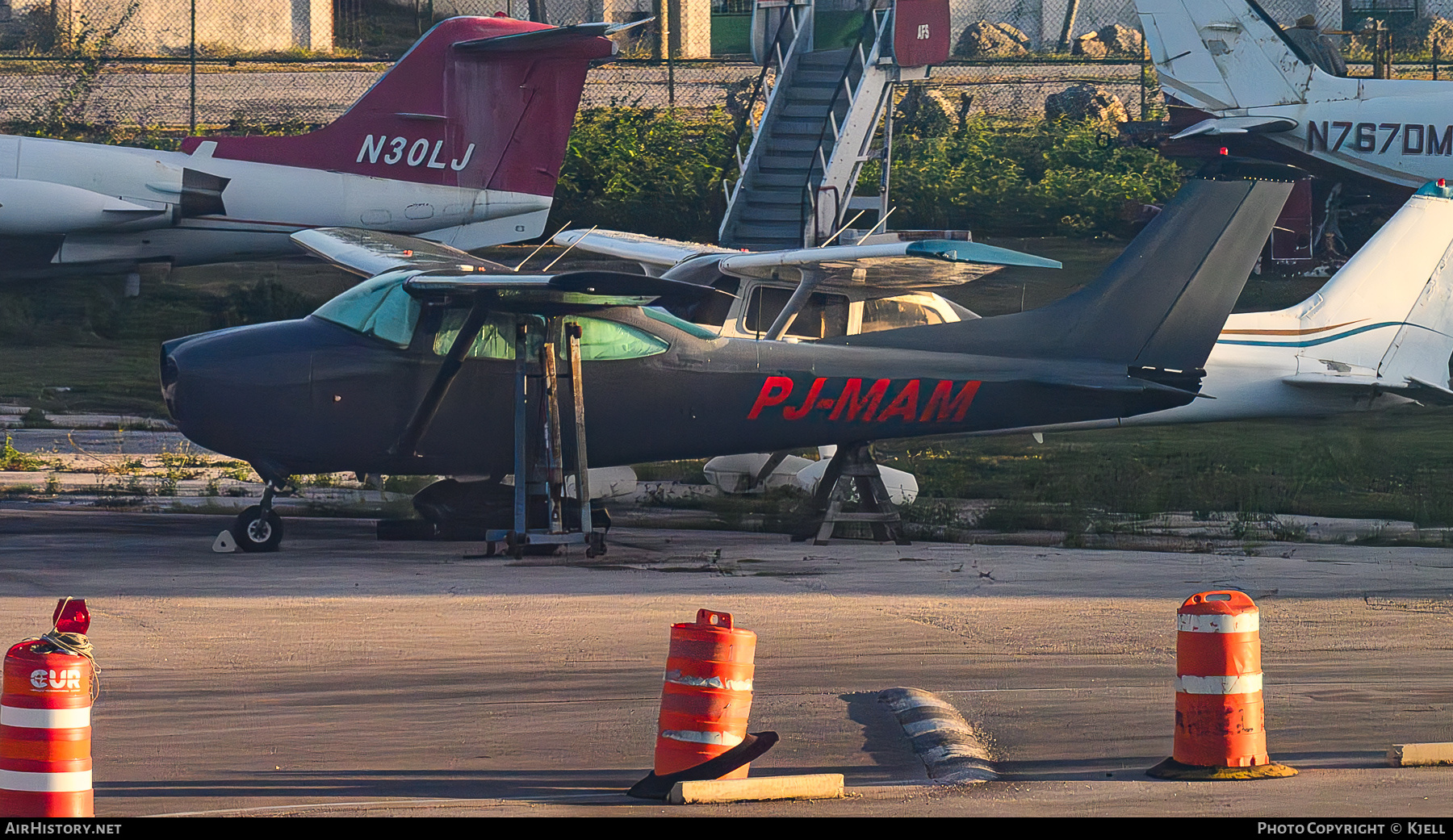 Aircraft Photo of PJ-MAM | Cessna 182Q Skylane | AirHistory.net #829017