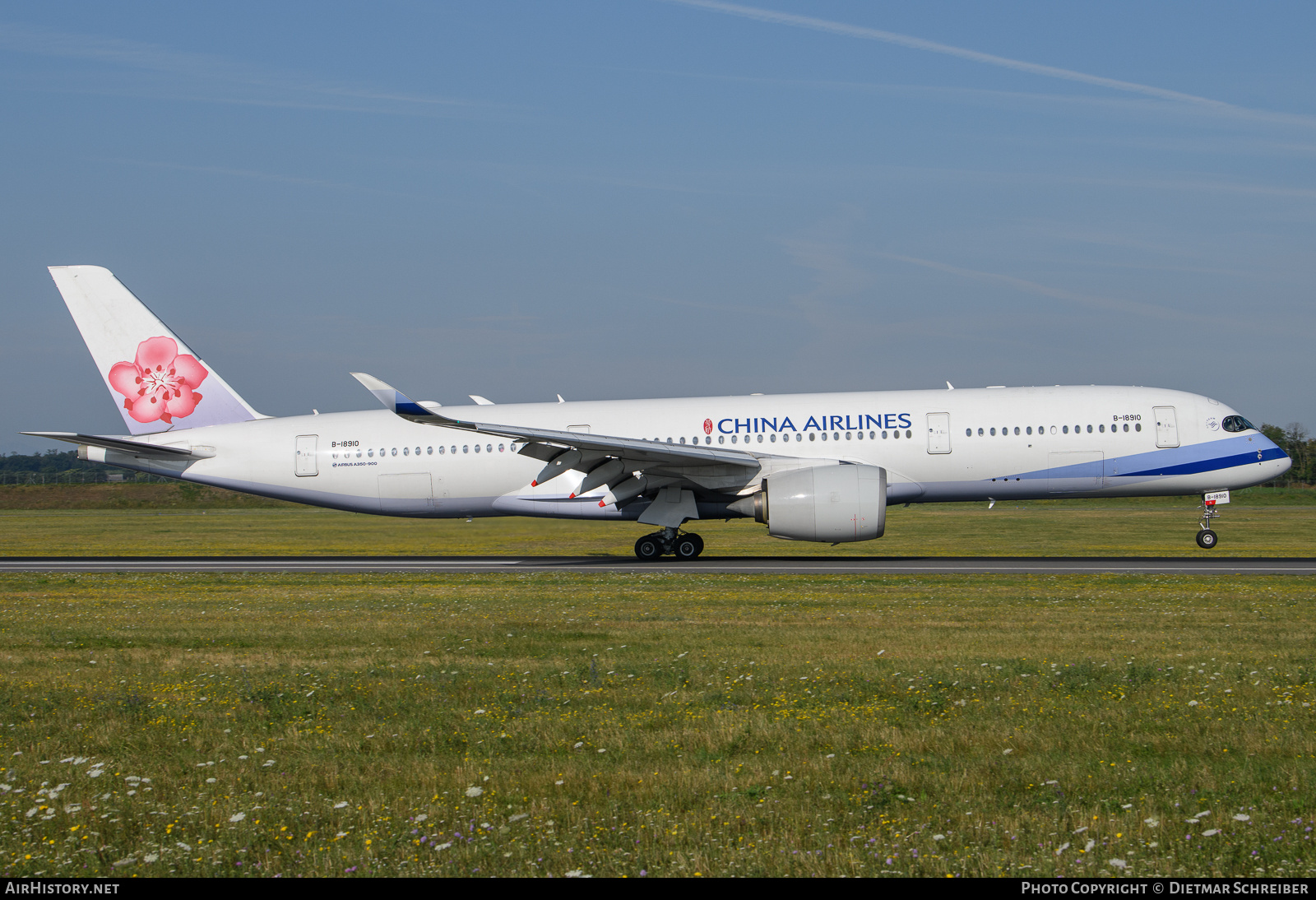 Aircraft Photo of B-18910 | Airbus A350-941 | China Airlines | AirHistory.net #829078
