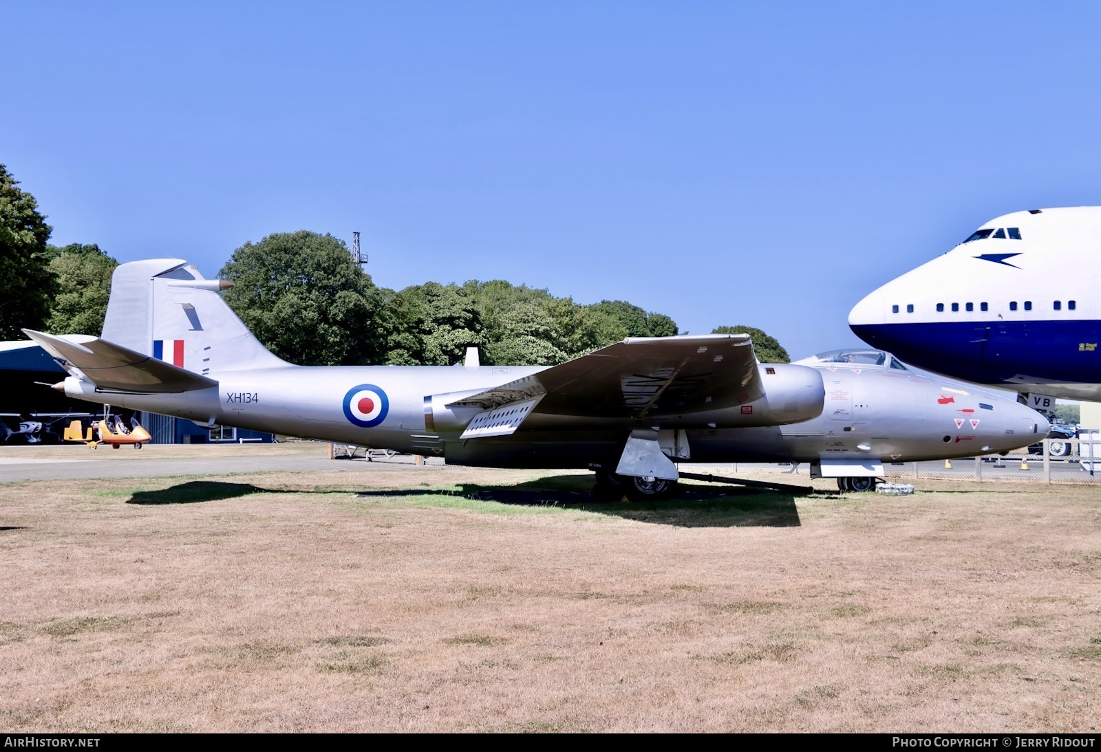 Aircraft Photo of G-OMHD / XH134 | English Electric Canberra PR9 | UK - Air Force | AirHistory.net #829084