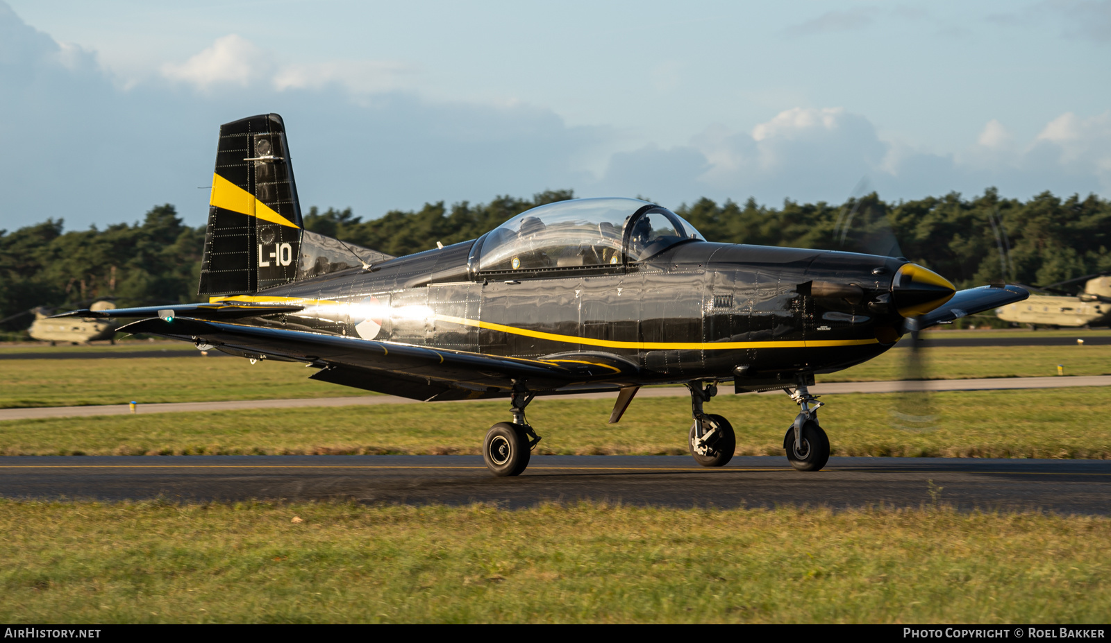 Aircraft Photo of L-10 | Pilatus PC-7 | Netherlands - Air Force | AirHistory.net #829099