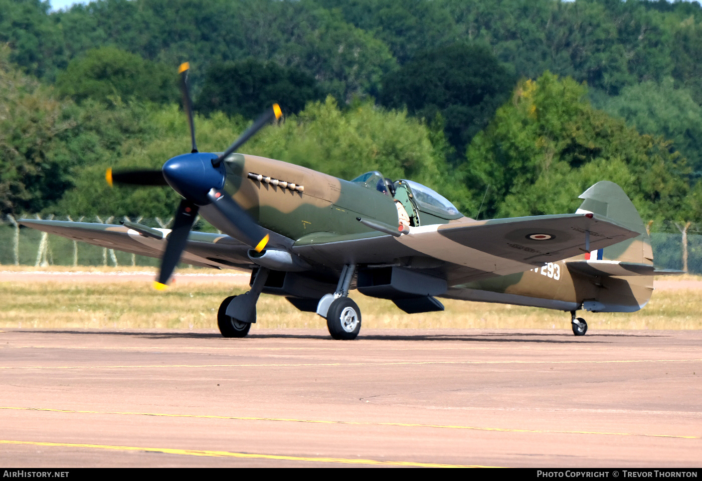 Aircraft Photo of G-SPIT / MV293 | Supermarine 379 Spitfire FR14E | UK - Air Force | AirHistory.net #829138