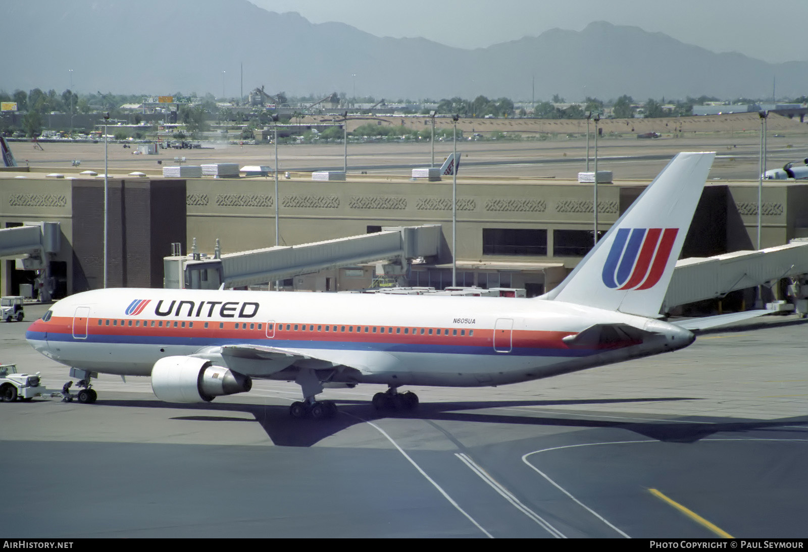 Aircraft Photo of N605UA | Boeing 767-222 | United Airlines | AirHistory.net #829198